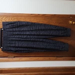 Old navy, Size L, olive green and black